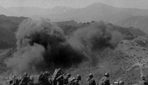 谁可以拿军旗 bb9c88117009494ab3892c1b3756ec23.png