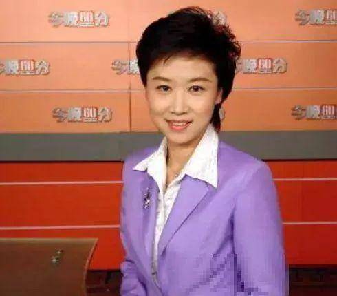原创满月宝宝患重症，亲友劝放弃，爸爸：“再生一个就不是他了”