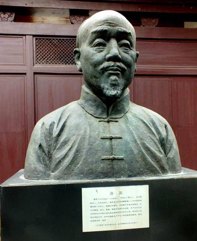 马未都：我有一件转心笔筒，设计非常精巧，故宫博物院也有一件
