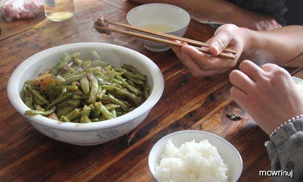 吃什么东西去寒去湿气 2e0358f91bb040fd87e522a323db026d.jpeg