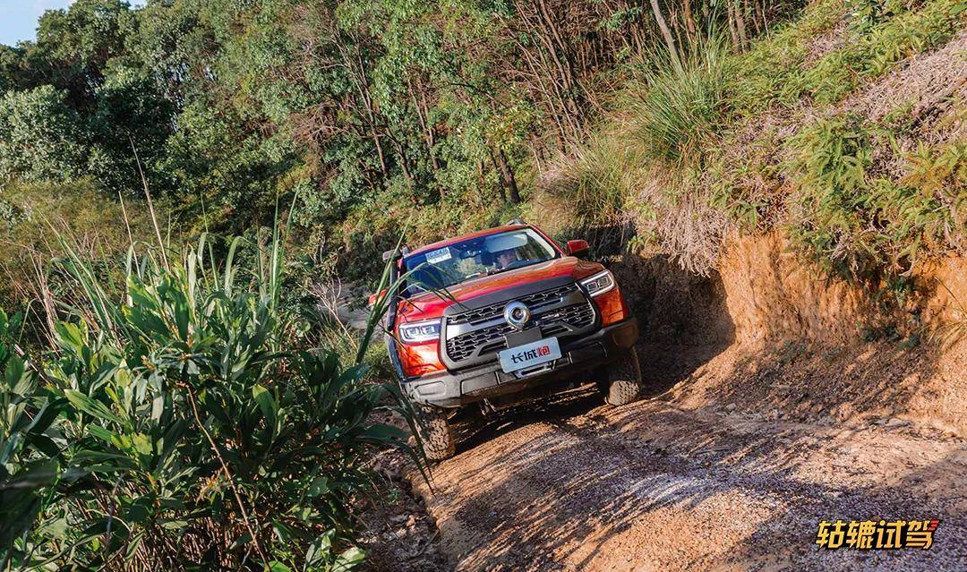 长城炮越野版四驱模式 fea13e4fa4f9443b9f96e56d2e79391e.jpeg