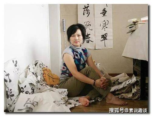 当代女书法家排名方放和韦斯琴排第一位周慧珺却备受争议