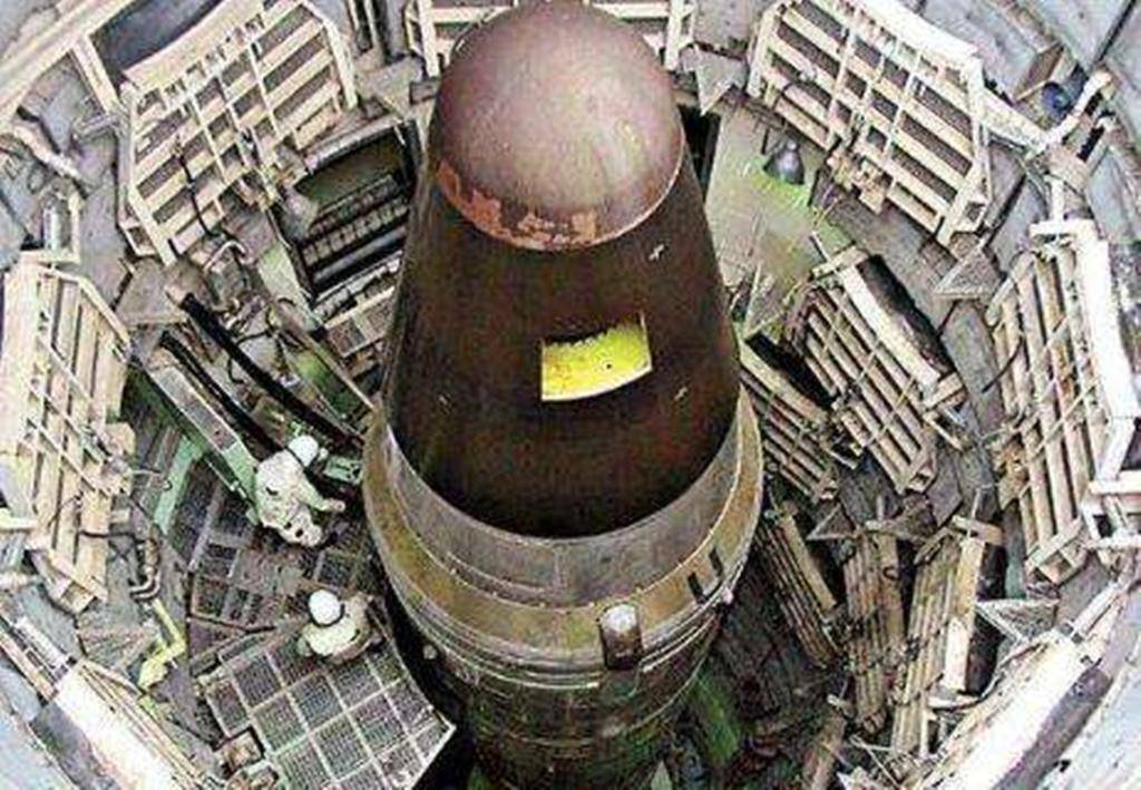 全球各国有多少枚核弹头?美国6450枚,军工大国俄罗斯呢?