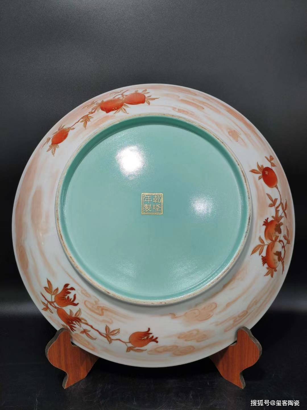 粉彩瓷器有这种"蛤蜊光",一定要小心,可能是赝品