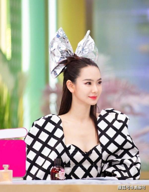 原创二十岁的女生不要错过这件小饰品，便宜又好看，满足你的少女心