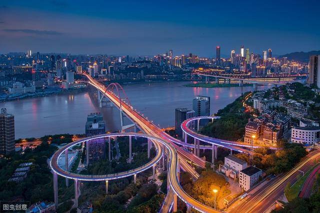 就是连接菜园坝长江大桥的苏家坝立交,让你360度全方位感受.