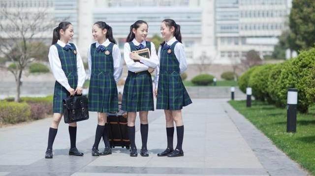 高中很|若没有及时跨过，学霸也会变学渣高中很容易面临这三道坎