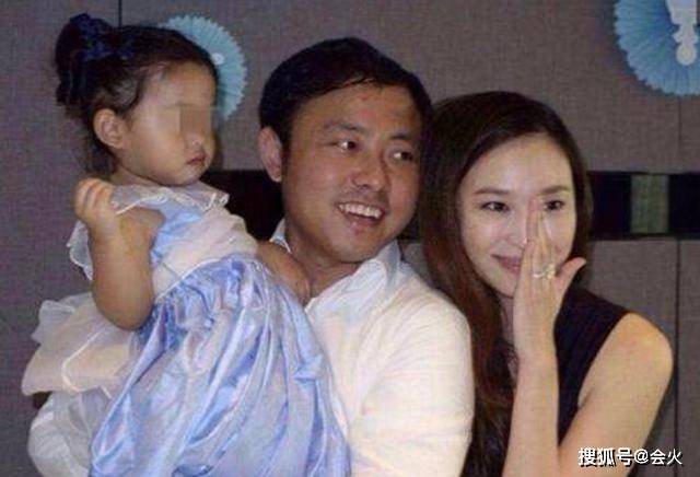 再生|原创生完4子仍未嫁入豪门!41岁吴佩慈称不会再生了,网友表示太心疼