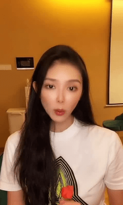 被出轨女主diss上头条, 私生活超精彩的林丹要来称霸娱圈了?