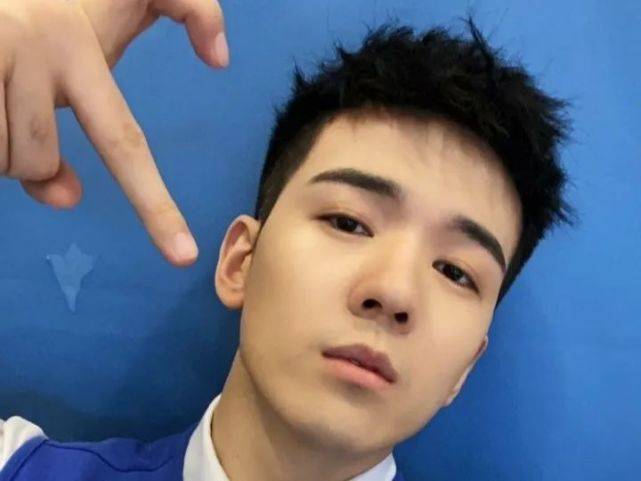 好兄弟|原创娱乐圈塑料兄弟情？昔日好兄弟隔空开撕！网友:被嫉妒戳瞎了眼?