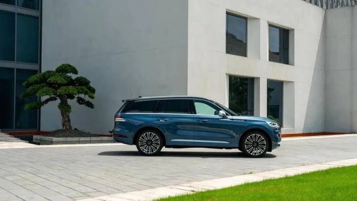 飞行家落地50万 5b85cac49cfb4bb883624b40469ee17e.jpeg