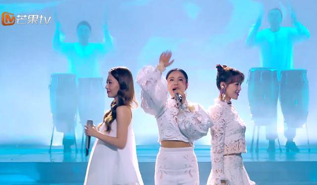 造型|原创《姐姐》二次公演造型曝光:钟丽缇组像广场舞大妈,丁当组最朴素