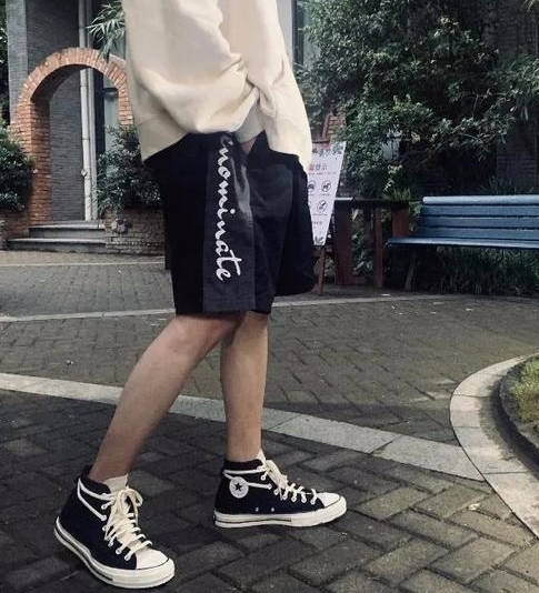 冷色|身价三倍翻！匡威和FOG联名线上发布！