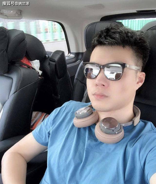 黄毅清曾年入2千万，如今被判15年罚5万，周立波