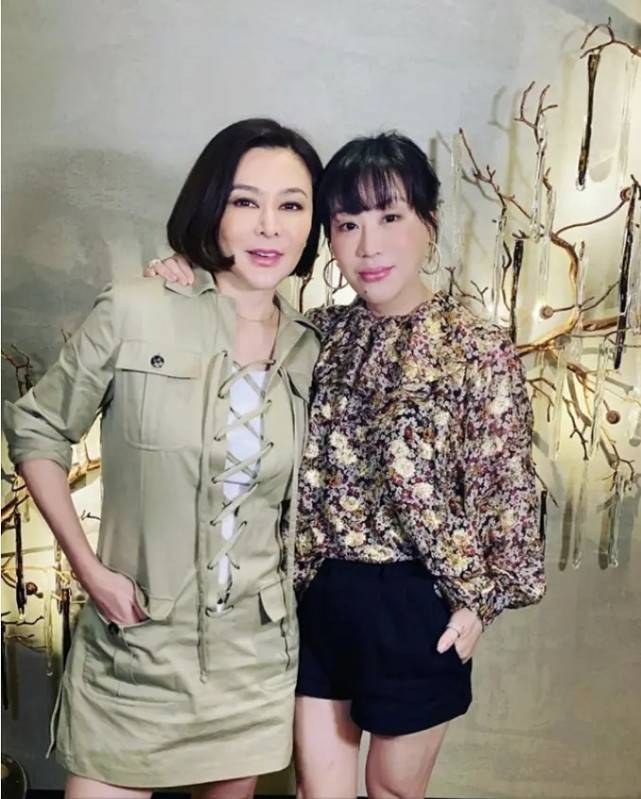 女神|58岁关之琳近照曝光，脸僵冻龄女神幻灭，皮肤松弛大眼变细长小眼