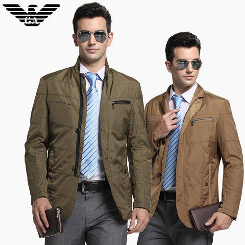 男女|阿玛尼：始终站在时代前沿的时装设计大师，“男女通吃”的人生赢家