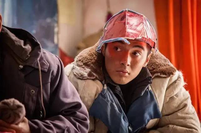 表演|原创清高的金世佳，到底有没有演技？这个回答有水平