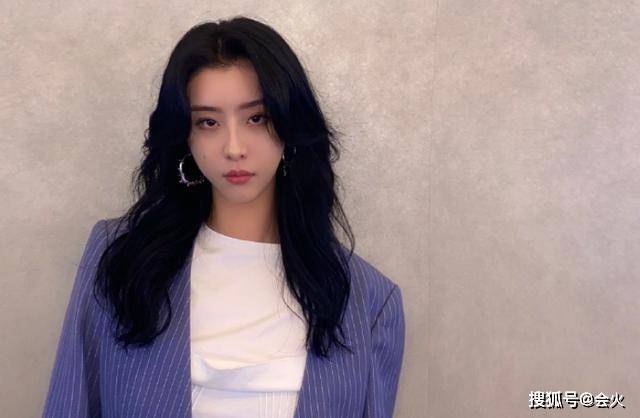 质疑|原创崇洋媚外？富二代女团成员被质疑看不起国货！还自曝喜欢喝酒蹦迪