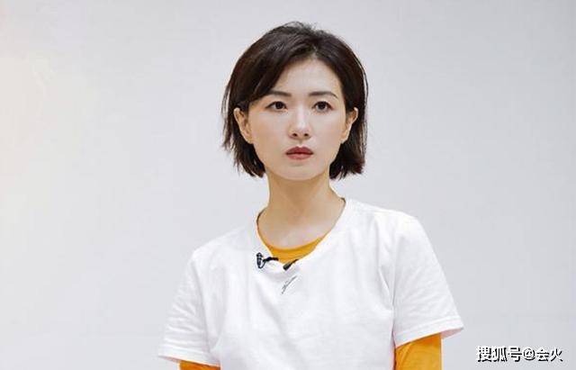 姐姐|原创万茜被曝车祸粉碎性骨折后，《姐姐》回应退赛传闻，张萌发文祈祷