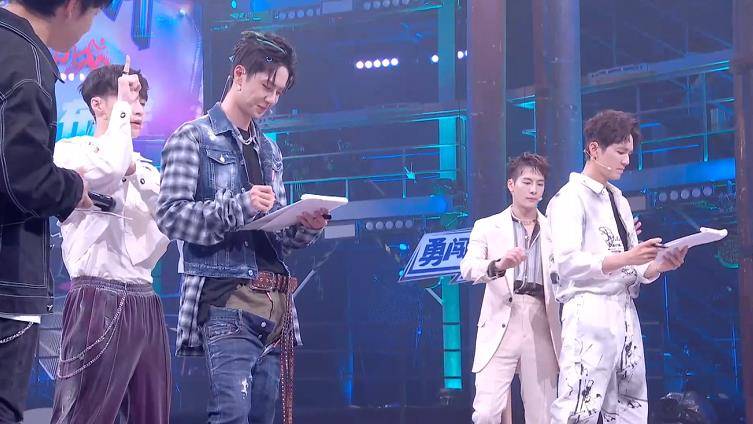 街舞|原创《这就是街舞3》4位明星队长集结,王一博教三位队友河南话