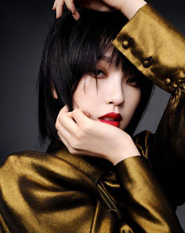 长发|虞书欣为什么一直是长发?看了她的超短发后,这不是同一个人吧