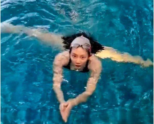 苗苗意外透露孩子性别？宅家养胎自曝爱吃酸，