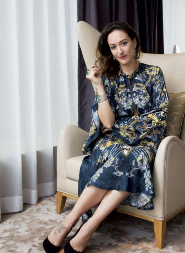 孙女|赌王最争气孙女！父母双亡靠自己成亿万富婆