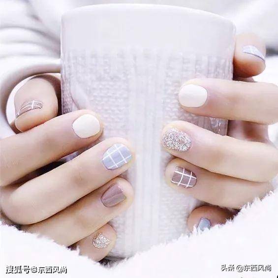 指甲|有个漂亮的美甲，不仅能提高指甲的气质，还能修饰手指更加漂亮