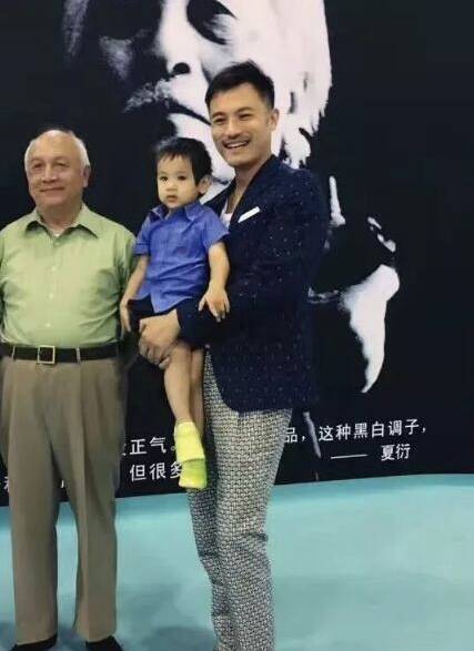 王力宏|汤唯父亲是著名画家，王力宏家人全是高学历，这些明星家世了得