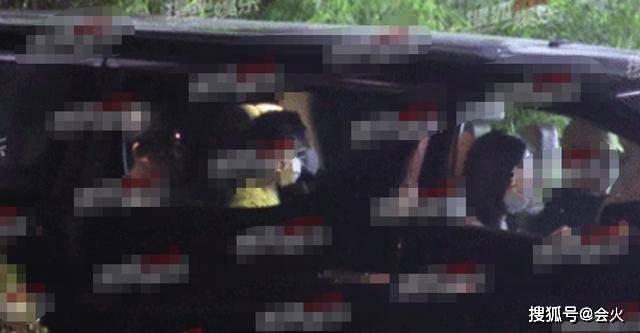 女儿|原创霍思燕女儿正面照首曝光？原来已经这么大了，嗯哼花式哄妹妹开心