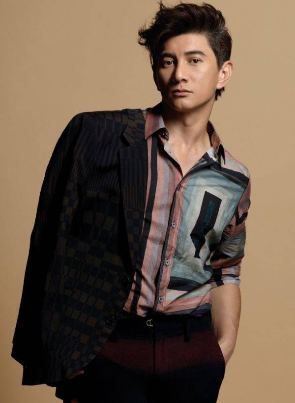 刘诗诗|50岁吴奇隆帅颜恢复，身材恢复不再油腻，刘诗诗改造终于成功