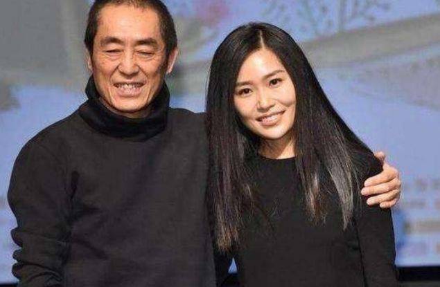 原创她是张艺谋大女儿,与父亲8年未见,如今却与外国丈夫离婚