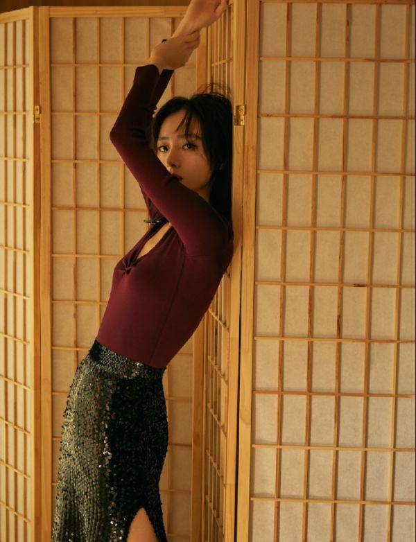 何张铭|可算明白为何张铭恩放弃徐璐！看胡冰卿穿“例假衫”，谁不可以？