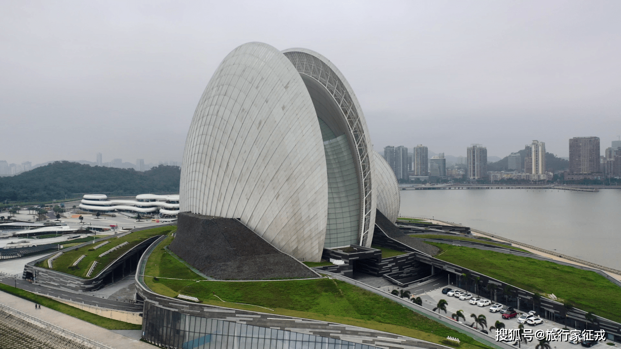 第三次来珠海,来到这令人震撼的珠海大剧院,珠海地标性建筑