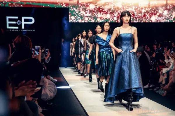 争议|杜鹃最新广告大片再上热搜惹争议，网友：杜鹃也太委屈了吧！