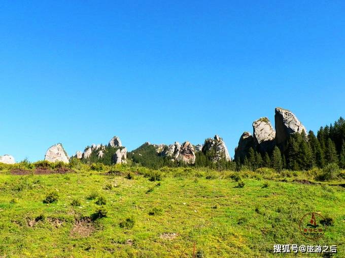 走进碌曲则岔石林,在巍峨群山之中,很适合自驾游玩