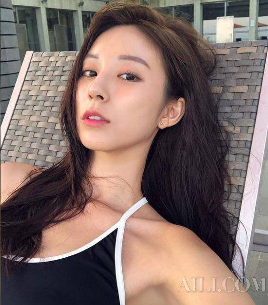 脱妆|夏天3减化妆法 爆汗游泳直接下水也不怕脱妆