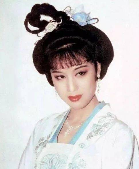 岁古装第一美人李建群去世,因化疗剃光头发,曾主演《武则天》_徐才人