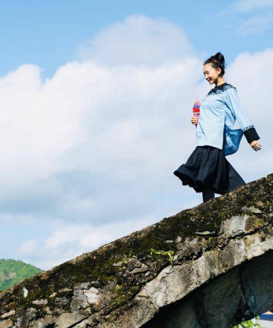 遇人不淑|原创阿朵再谈感情，自曝曾遇人不淑颠覆婚姻认知，疑似暗讽前任高晓松