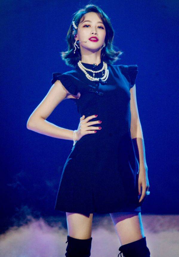 形象|别再被蓝盈莹骗了！早年旧照流出，跟现在比完全就是两个人