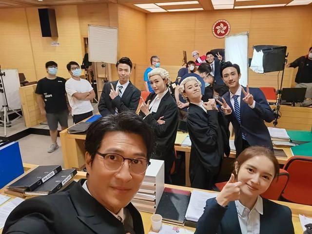 电视|原创香港歌手确诊新冠，逾百人受影响，TVB电视城宣布“封城”两日