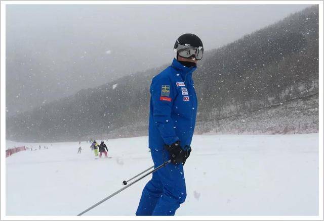 美的|原创最牛经理人方洪波，每年帮老板赚几百亿，瞄一眼就懂老板心思