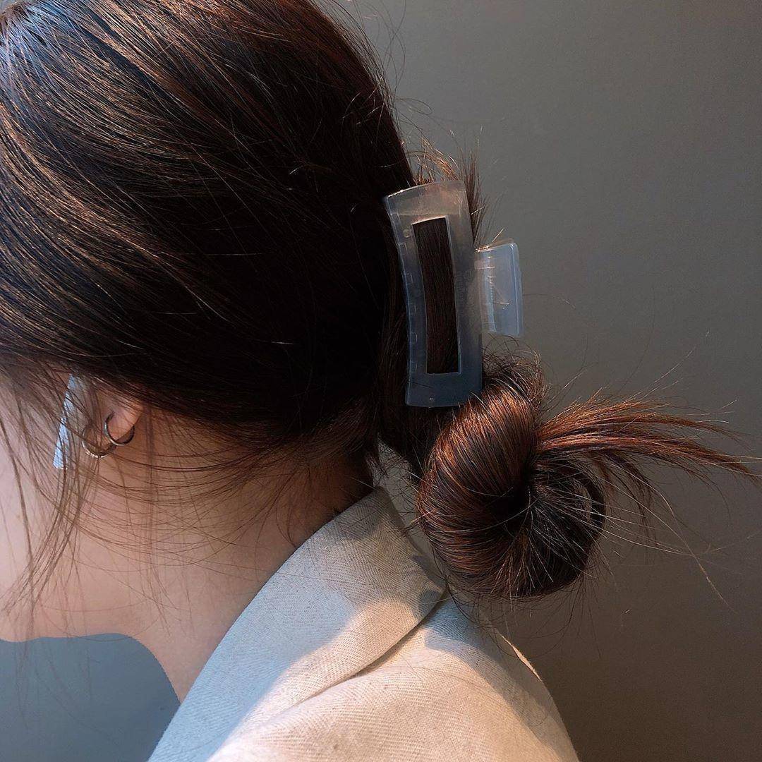 头发|夏日清凉：东京女生的夏季人气短发，少不了刘海