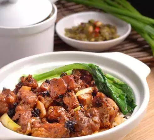 豉汁排骨煲仔饭