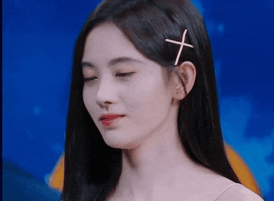 武艺|原创鞠婧祎被武艺夸赞身高，她一脸无语尬笑，何炅海涛都看不下去了
