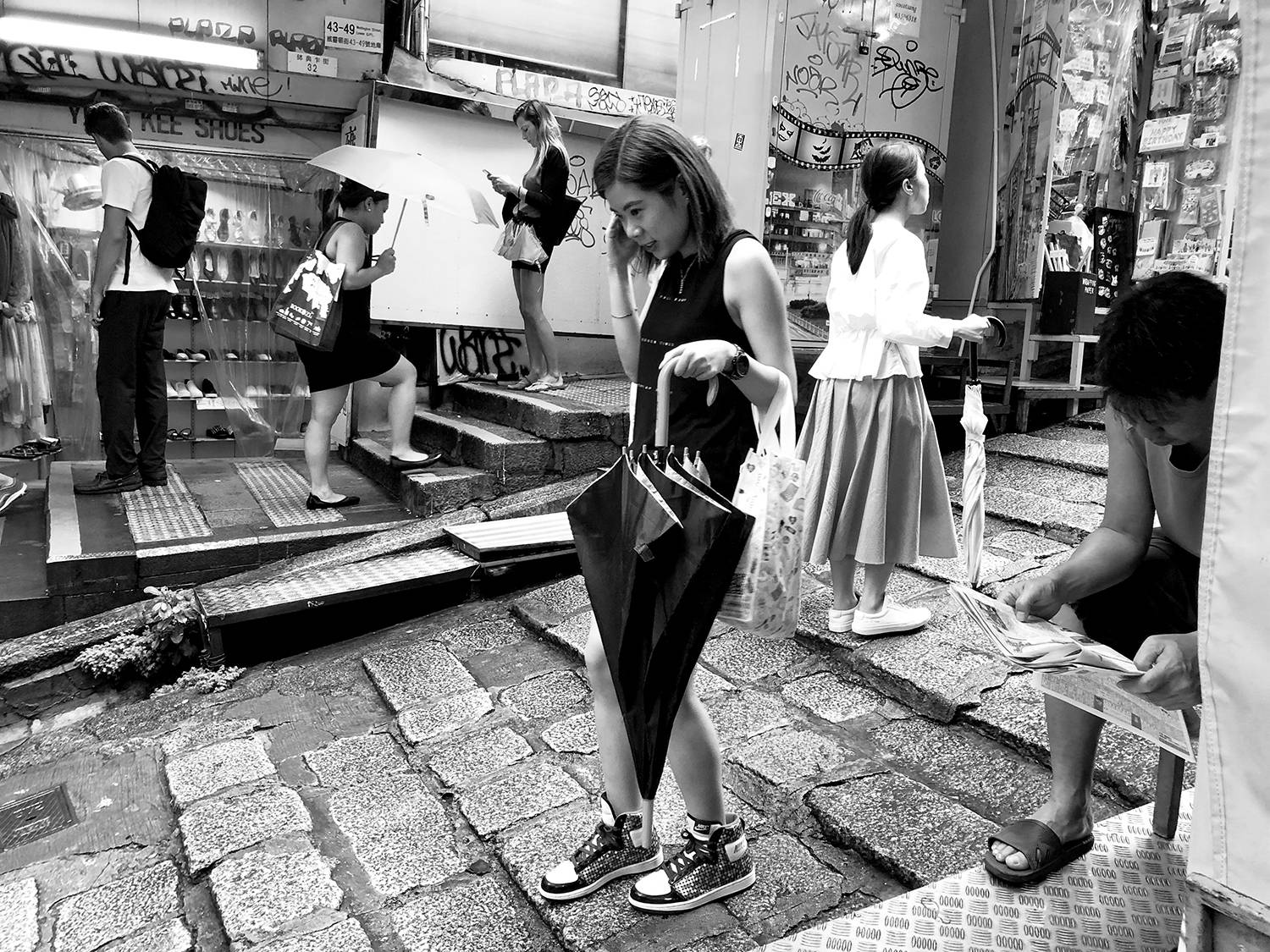 美图|生活就是那匆匆而过的身影，摄影达人的手机街拍。