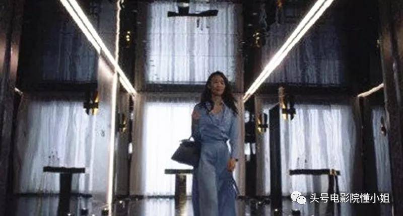 才和|这剧真讽刺:她找关系买了名牌限量包,才和拿260万包包的贵妇同框