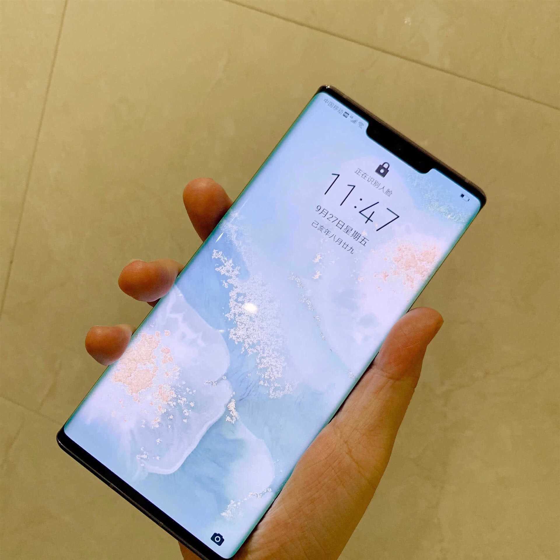 为什么曾经被“捧上天”的瀑布屏和曲面屏不火