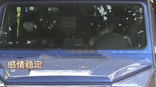 张一山被拍到疑似在女友家过夜,女方宋妍霏是