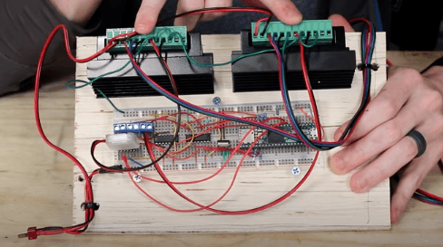 iPad|我把无人车的避障技术装进了iPad，刺激手部为盲人导航，杂货间也能畅通无阻